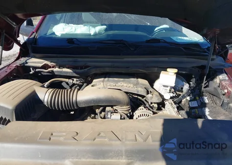 2021 Ram 1500 Big Horn 4X4 5'7 Box z USA, uszkodzony, nr VIN 1C6SRFFT8MN520787